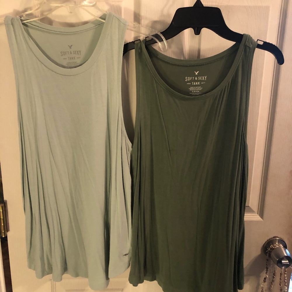 American Eagle soft and sexy tanks
